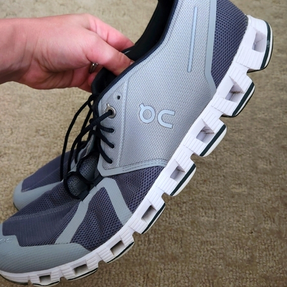 On Running Other - ON Cloud Running 5 lace-up athletic running sneaker dark grey/grey men's US 12.5